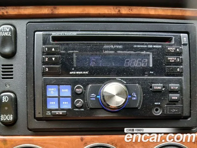 KG_Mobility_Ssangyong Chairman 2002 thumb 7
