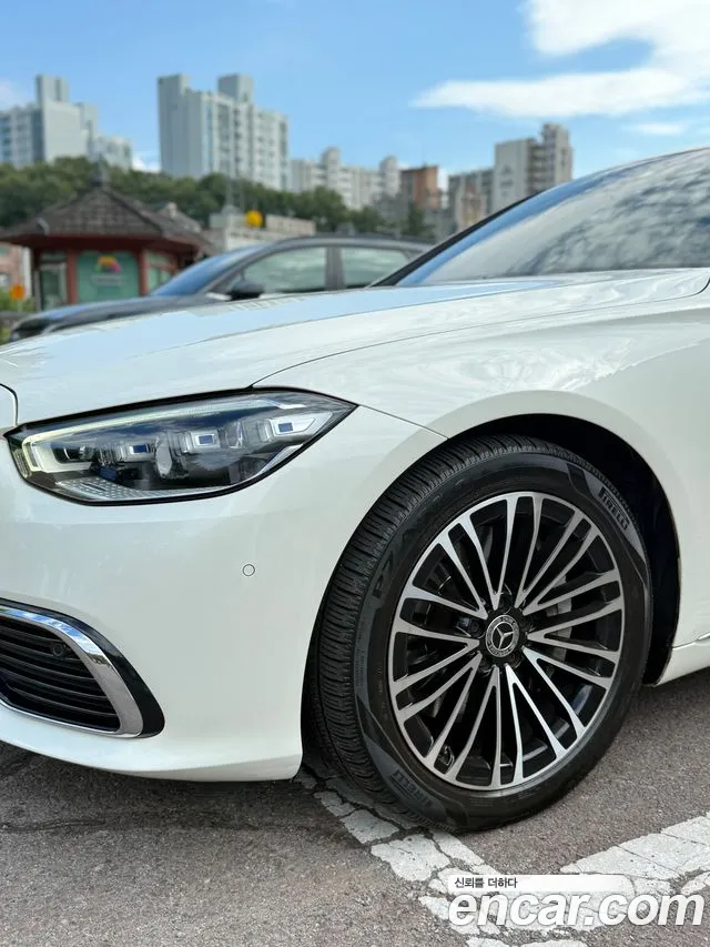 Mercedes-Benz S-Класс 2022 thumb 4