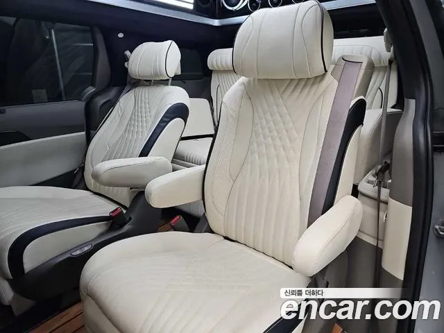 Kia Carnival 2024 thumb 7