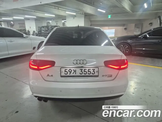Audi A4 2014 thumb 2