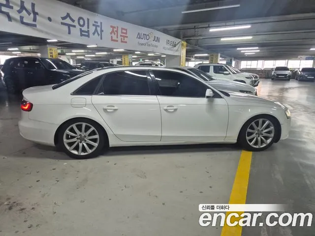 Audi A4 2014 thumb 3