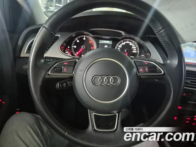 Audi A4 2014 thumb 9