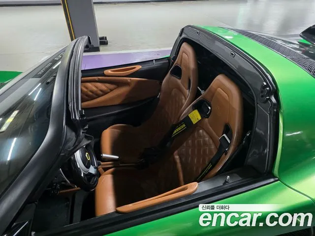 Lotus Exige 2015 thumb 10