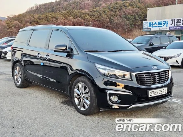 Kia Carnival 2015 thumb 3