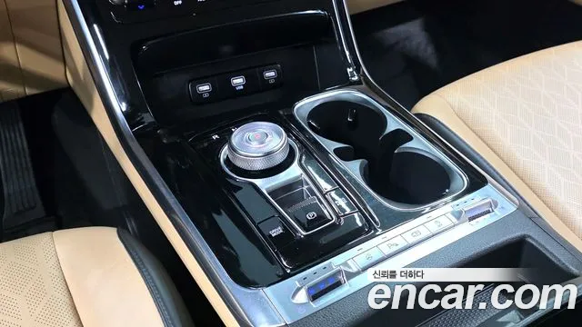 Kia Carnival 2022 thumb 9