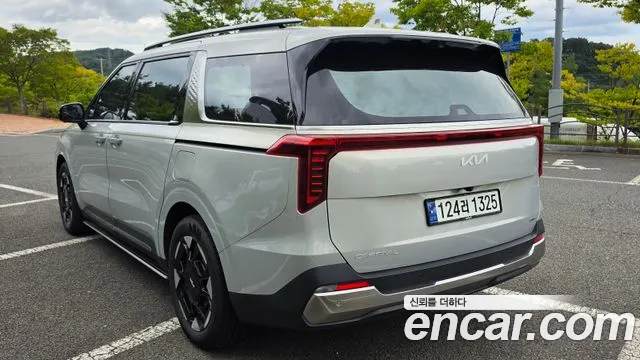 Kia Carnival 2024 thumb 2