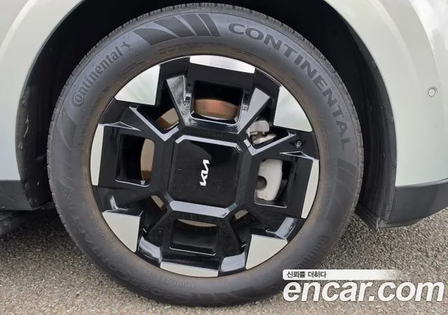 Kia Carnival 2024 thumb 5