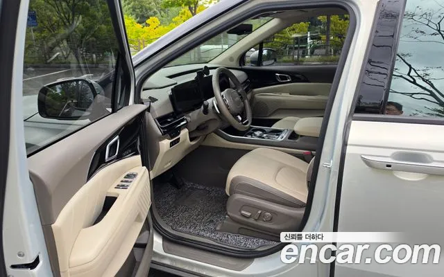 Kia Carnival 2024 thumb 7