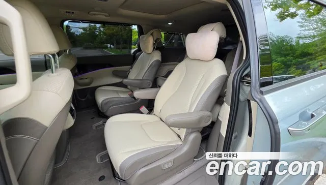 Kia Carnival 2024 thumb 10