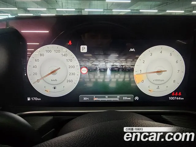 Genesis G90 2022 thumb 6