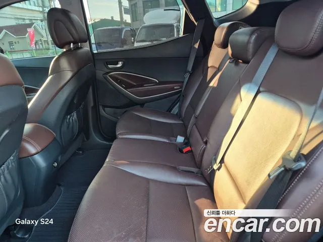 Hyundai Santa Fe 2016 thumb 9