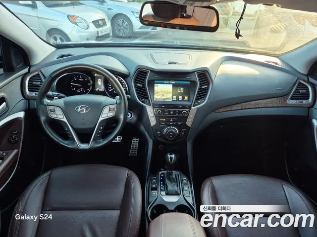 Hyundai Santa Fe 2016 thumb 10