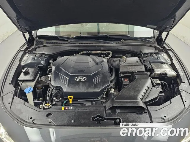 Hyundai Grandeur 2017 thumb 6
