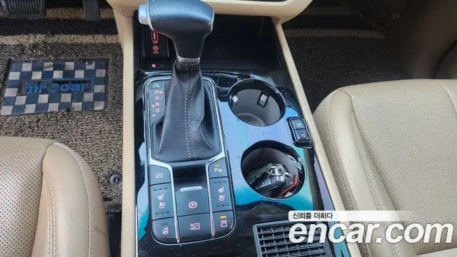 Kia Carnival 2019 thumb 9