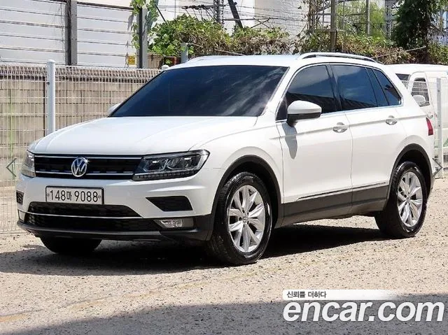 Volkswagen Tiguan 2019 thumb 2
