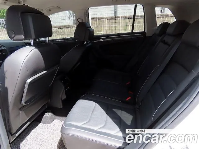 Volkswagen Tiguan 2019 thumb 6