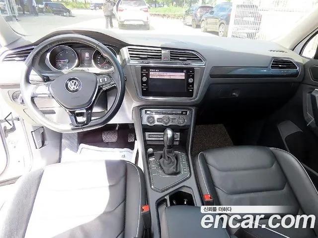 Volkswagen Tiguan 2019 thumb 7