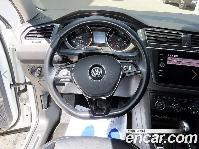 Volkswagen Tiguan 2019 thumb 8