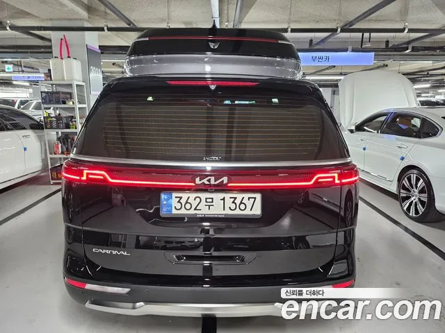 Kia Carnival 2022 thumb 2