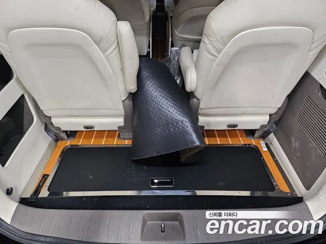 Kia Carnival 2022 thumb 4