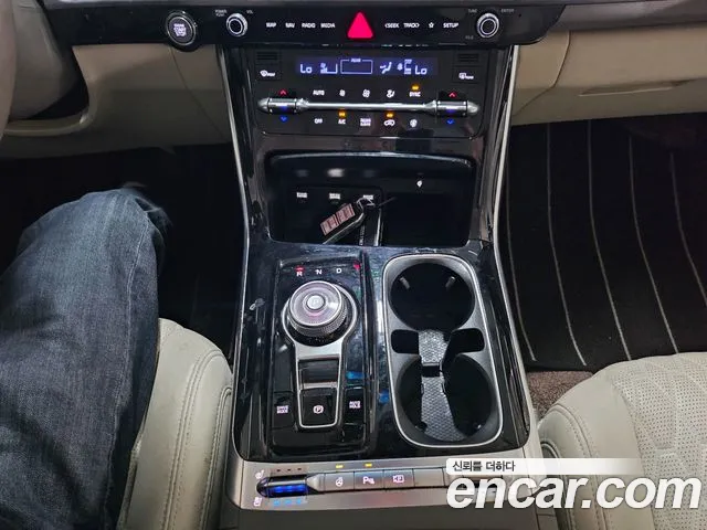 Kia Carnival 2022 thumb 7