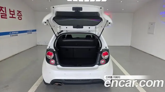 ChevroletGMDaewoo Aveo 2014 thumb 9