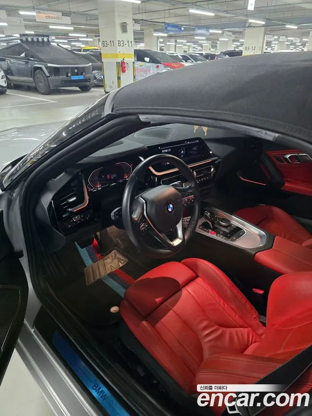 BMW Z4 2019 thumb 2