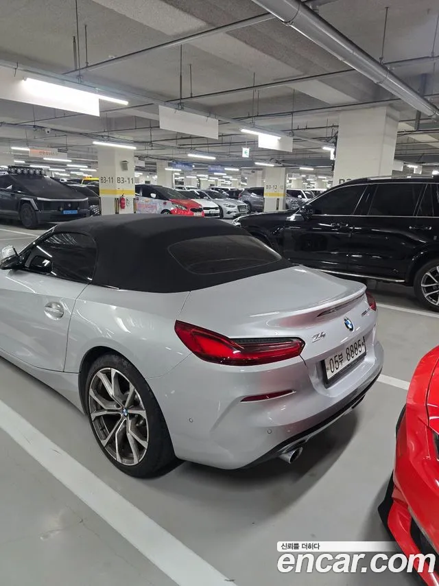 BMW Z4 2019 thumb 5