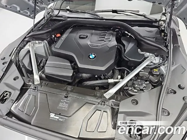 BMW Z4 2019 thumb 11