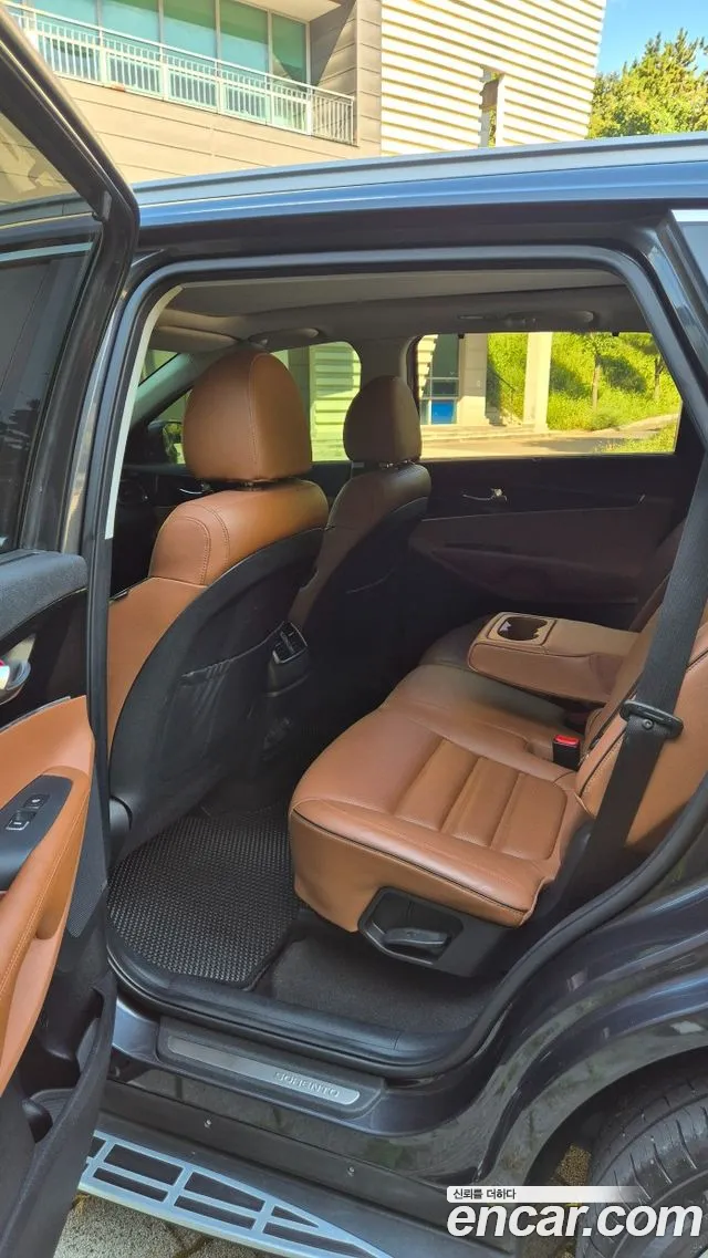 Kia Sorento 2018 thumb 10