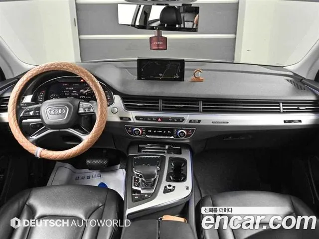 Audi Q7 2019 thumb 7