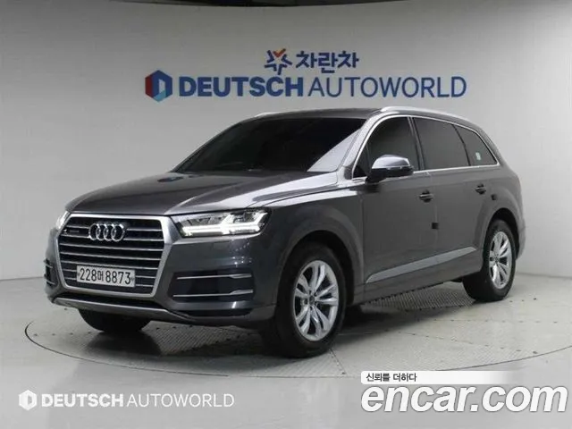 Audi Q7 2019 thumb 11