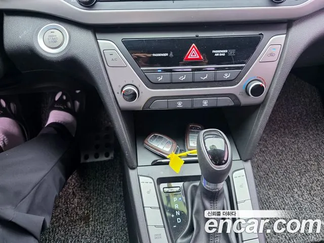Hyundai Avante 2016 thumb 9