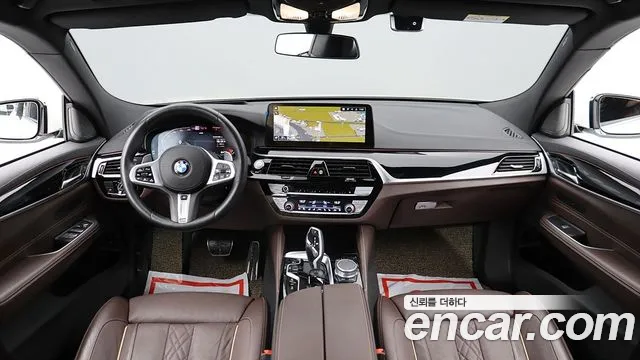 BMW Gran Turismo 2021 thumb 9