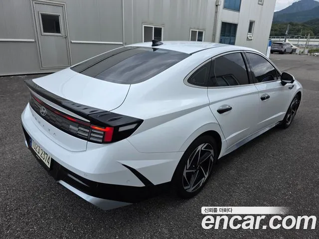 Hyundai Sonata 2024 thumb 2