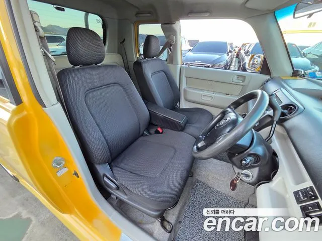 Toyota bB 2001 thumb 8