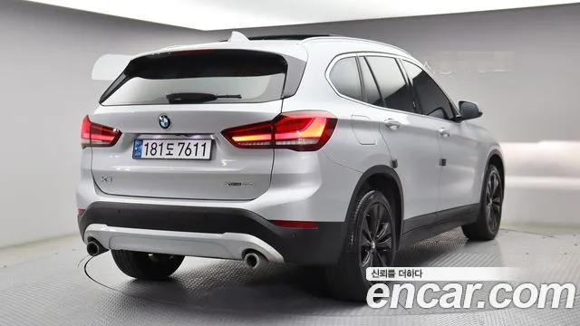 BMW X1 2020 thumb 2
