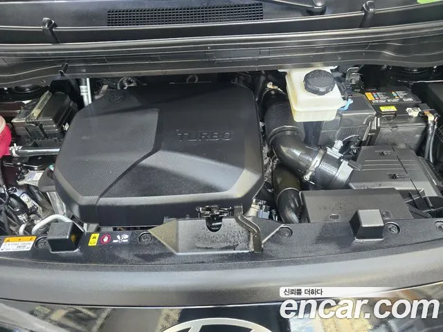 Hyundai Staria 2024 thumb 6