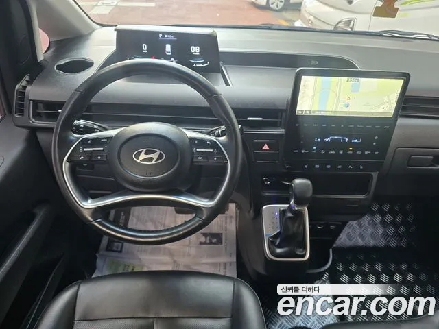 Hyundai Staria 2024 thumb 7