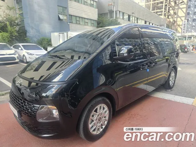 Hyundai Staria 2024 thumb 12