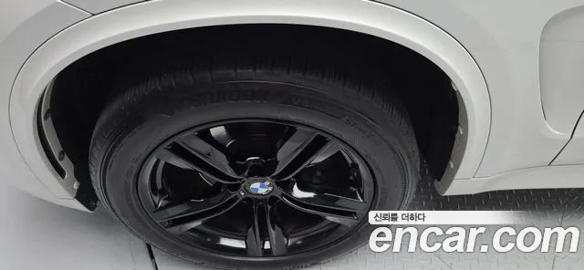BMW X5 2018 thumb 6