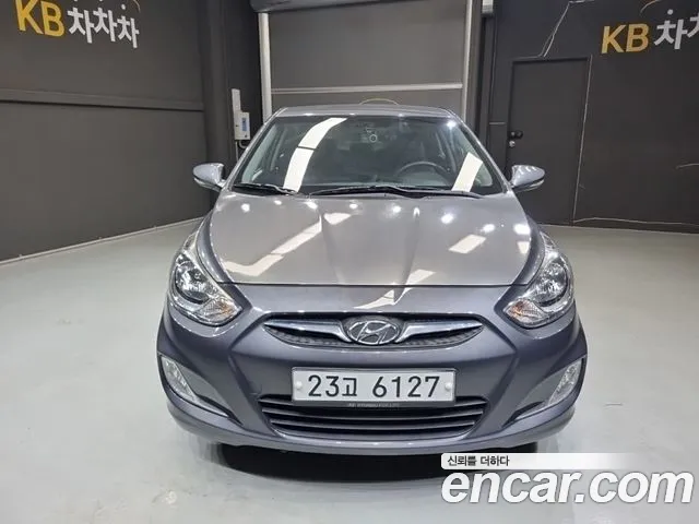 Hyundai Accent 2011 thumb 2