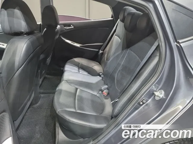 Hyundai Accent 2011 thumb 10