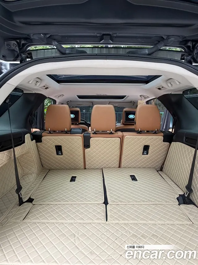 Land Rover Discovery 2017 thumb 10