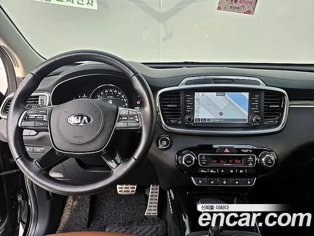 Kia Sorento 2018 thumb 6