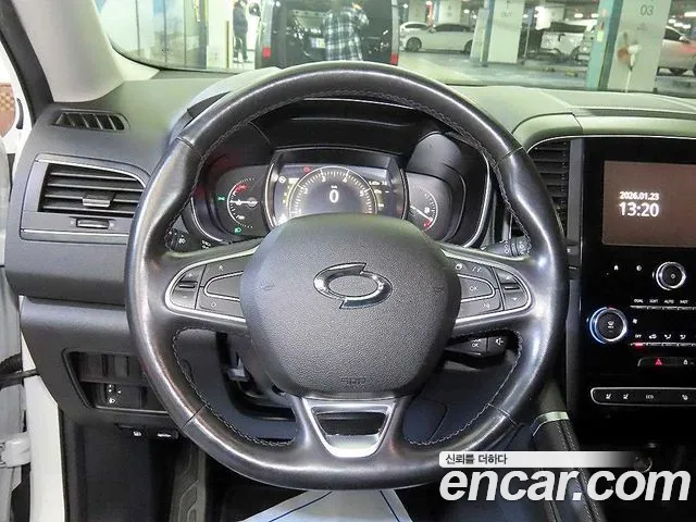 Renault-KoreaSamsung Koleos 2019 thumb 8