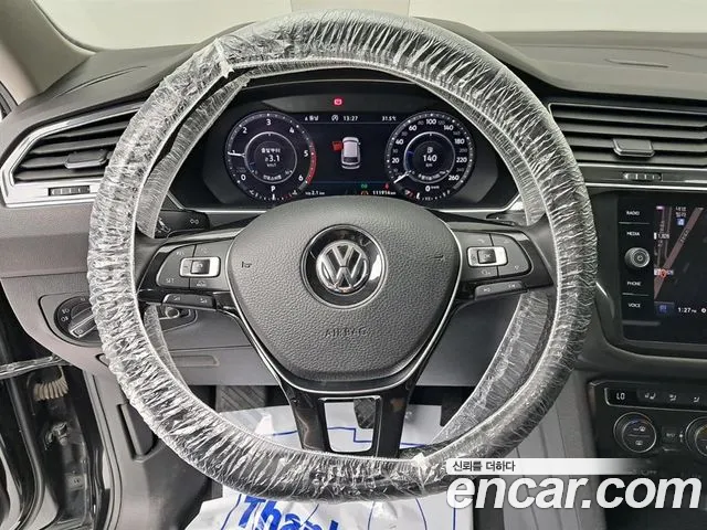 Volkswagen Tiguan 2018 thumb 7