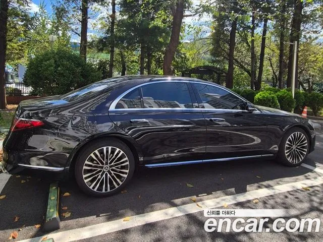 Mercedes-Benz S-Класс 2023 thumb 3