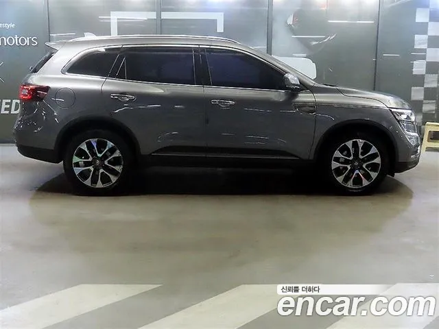 Renault-KoreaSamsung Koleos 2016 thumb 3