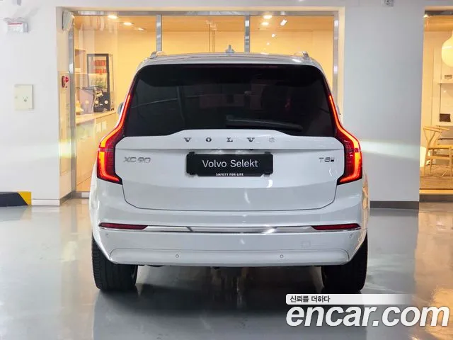 Volvo XC90 2025 thumb 4